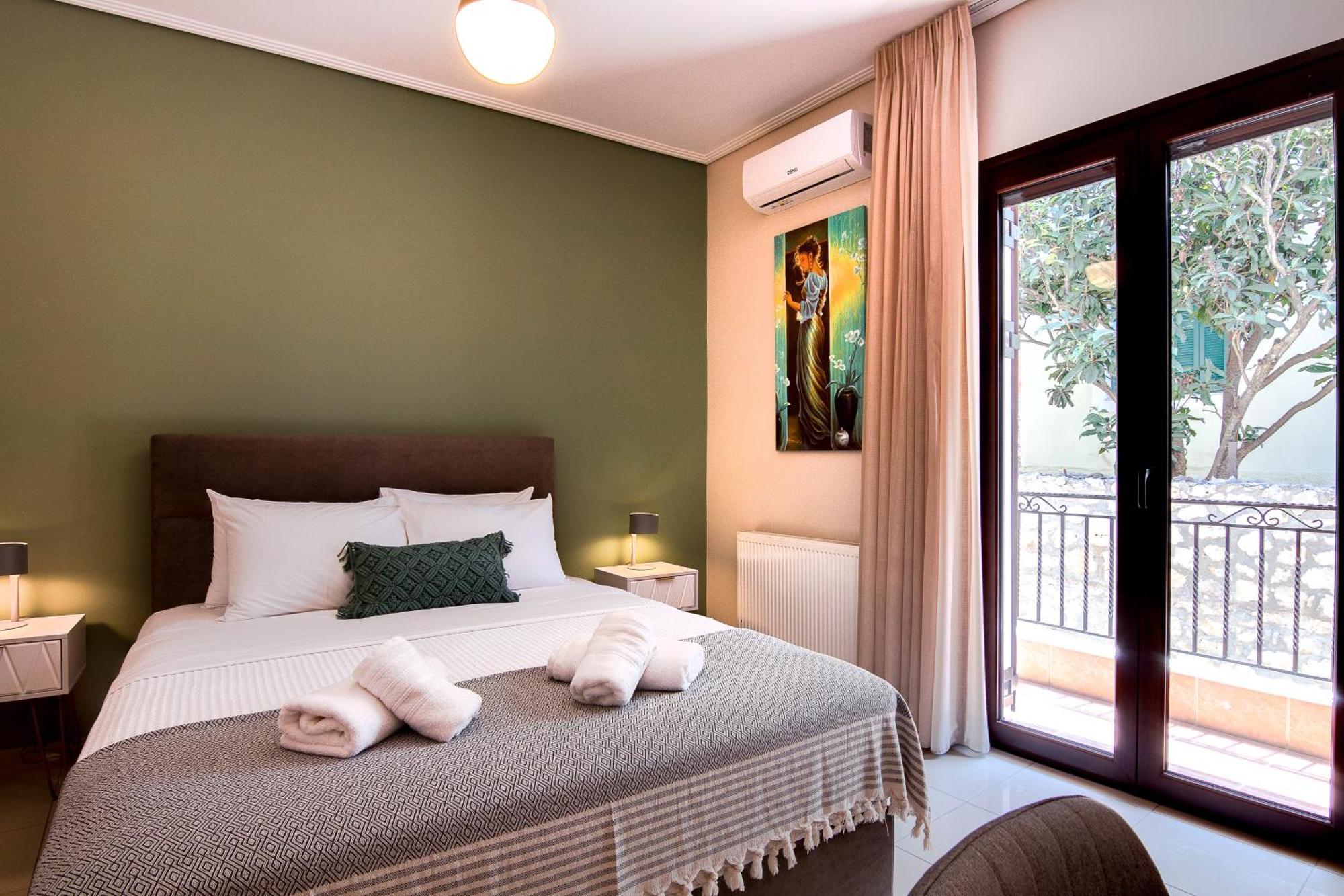 Agapi'S Luxury Apartment Пилос Экстерьер фото